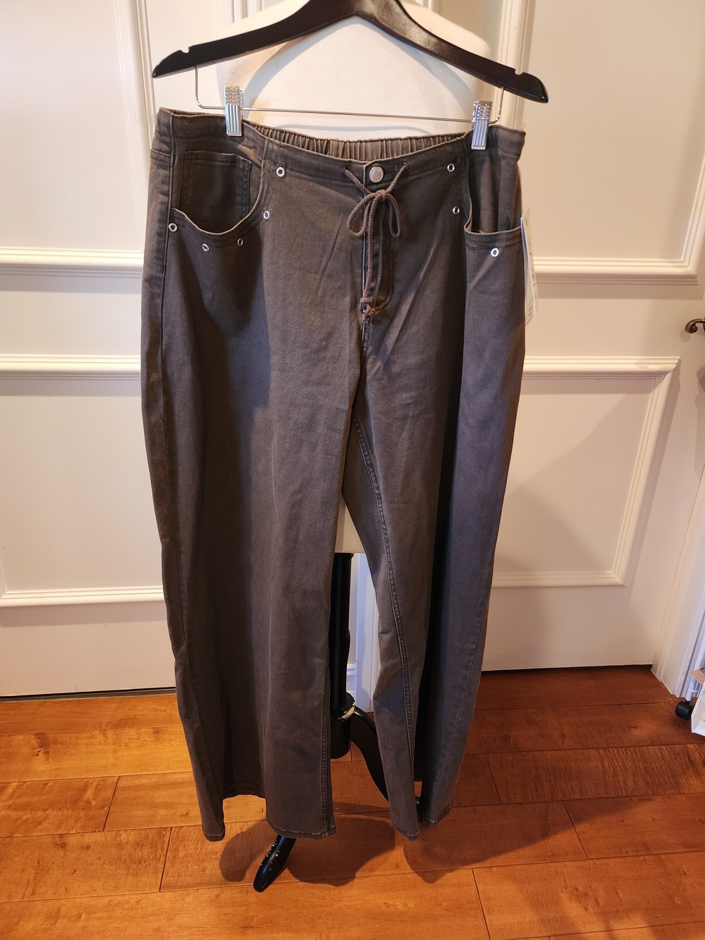 No Boundaries Women's Boot Cut Pants - Gray